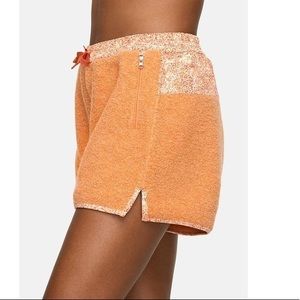 Outdoor Voices Megafleece shorts - Papaya